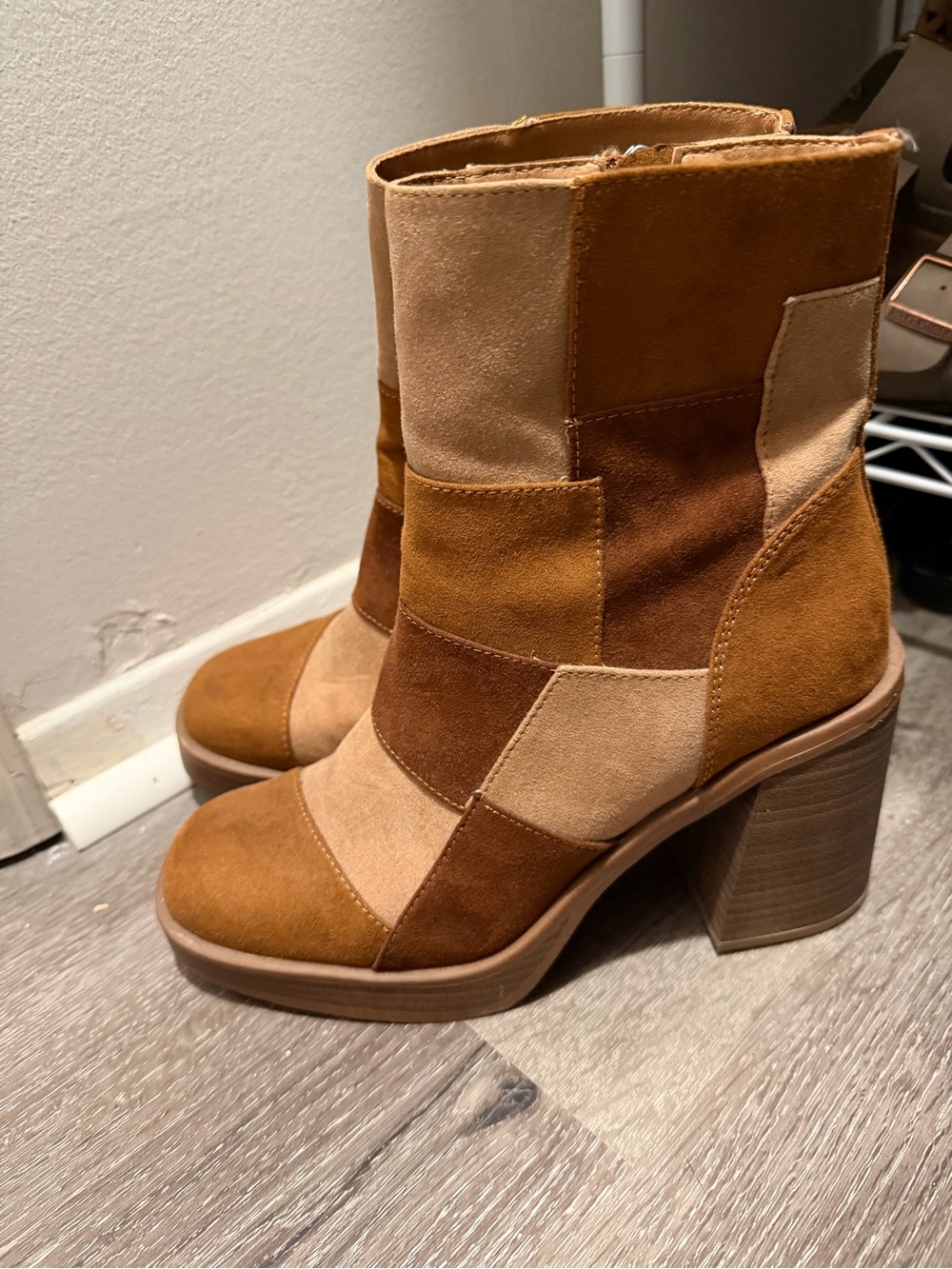 Universal Thread Patchwork Boots - Picture 2 of 3
